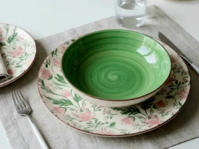 Your table finally matches your soft life