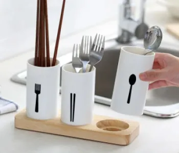 3pc cutlery organizer with oak base 1