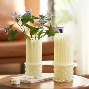 Glass flower vase coloured: