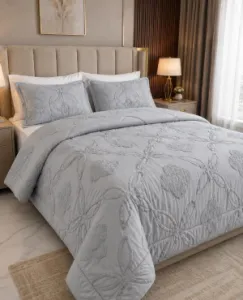 Tufted Duvet with 1 bedsheet and 4 pillow cases.